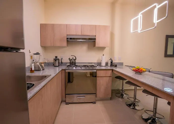 Luxury With Poll Appartement